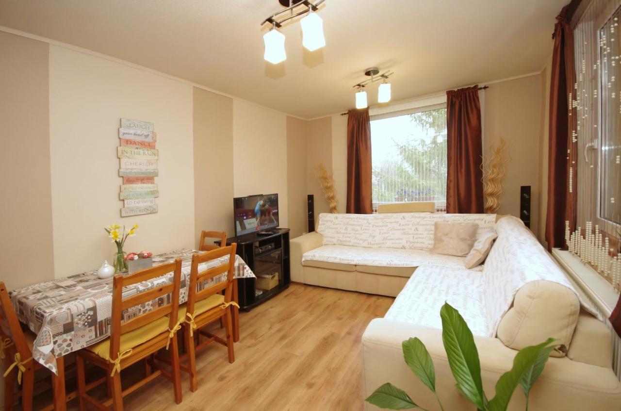 Bodza Apartman Gyula Buitenkant foto