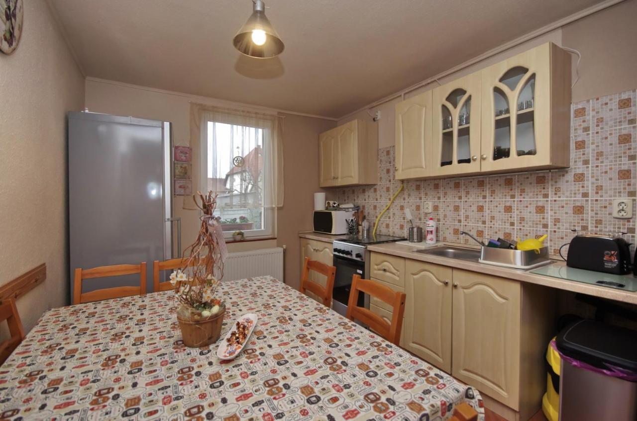 Bodza Apartman Gyula Buitenkant foto