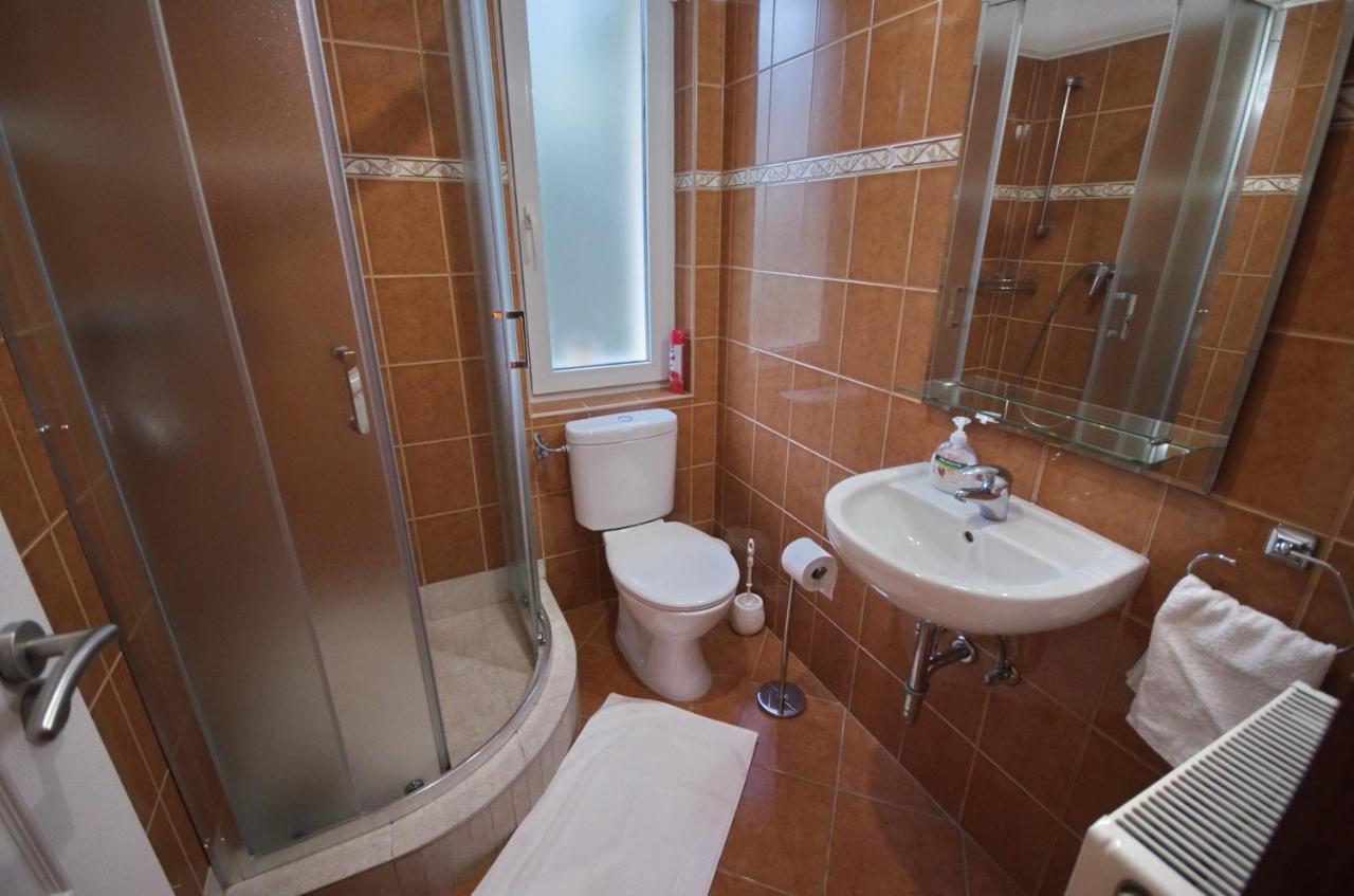 Bodza Apartman Gyula Buitenkant foto
