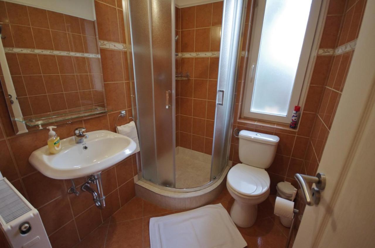 Bodza Apartman Gyula Buitenkant foto